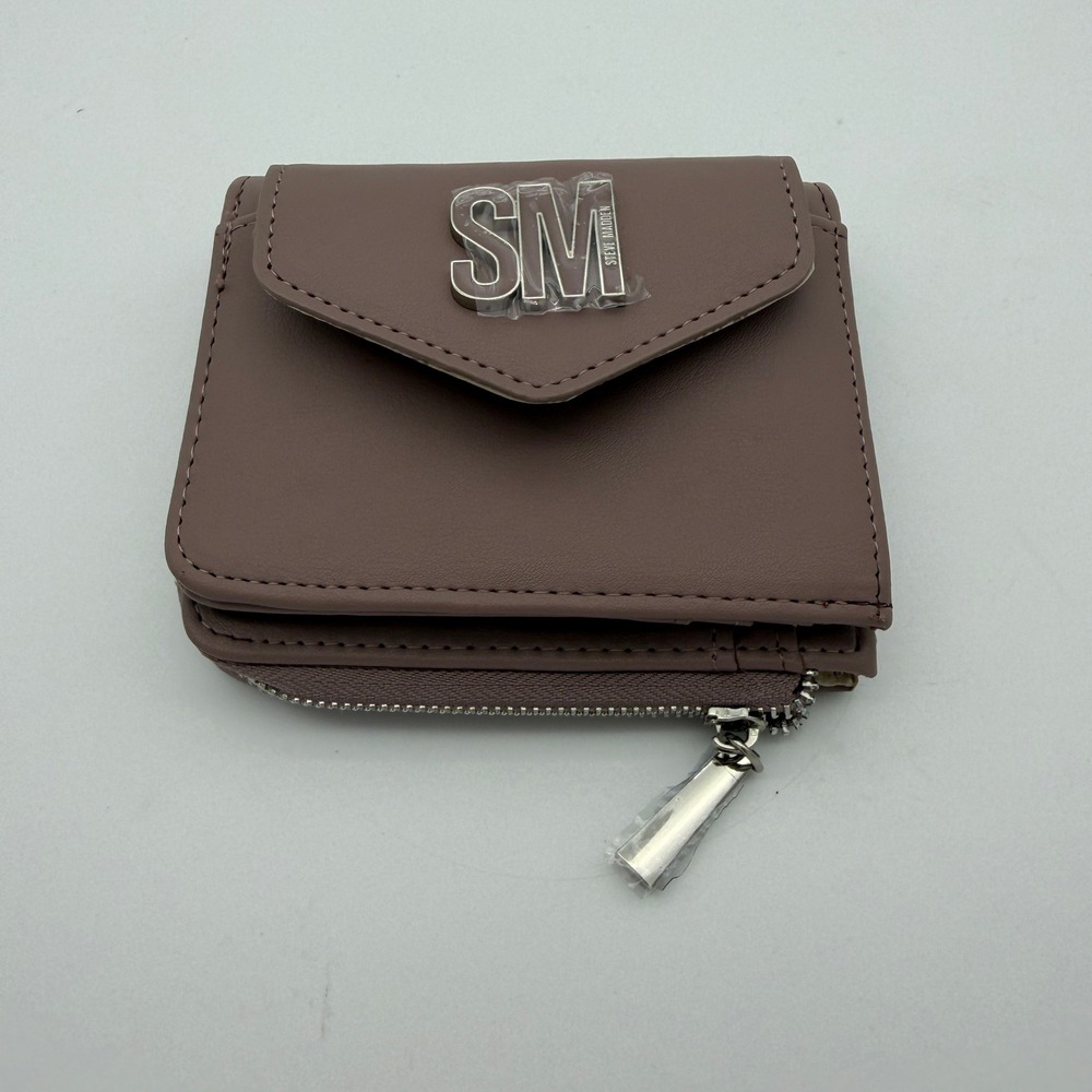 Steve Madden Mauve Taupe Bifold Wallet Silver SM Logo Zip Coin Pocket New